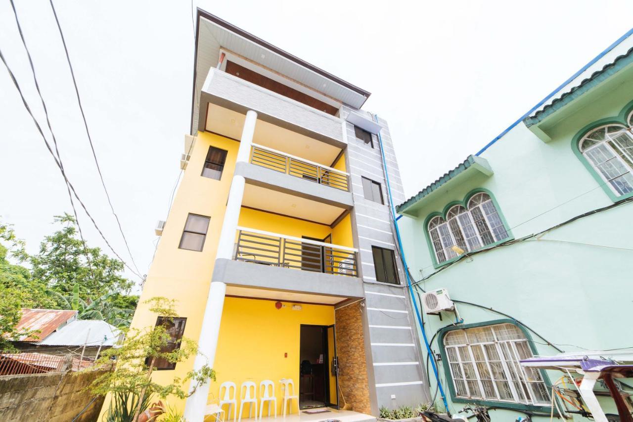 Reddoorz @ D Maagma Street Hotel Kalibo Exterior photo